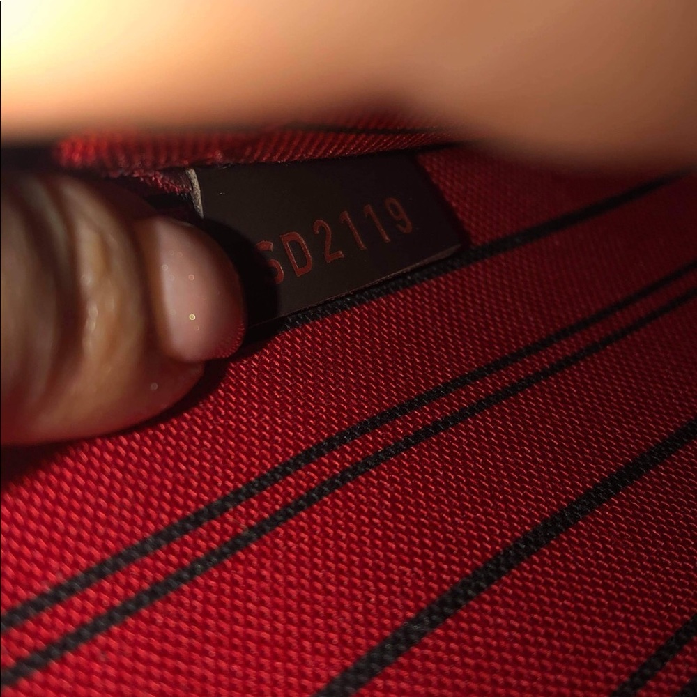 Pouch - Picture 8 of 9